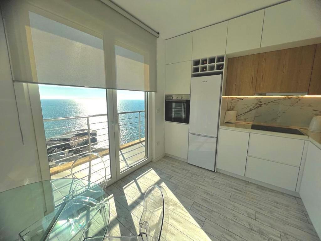Durres Currila Modern Luxury Stunning Beach Views ภายนอก รูปภาพ
