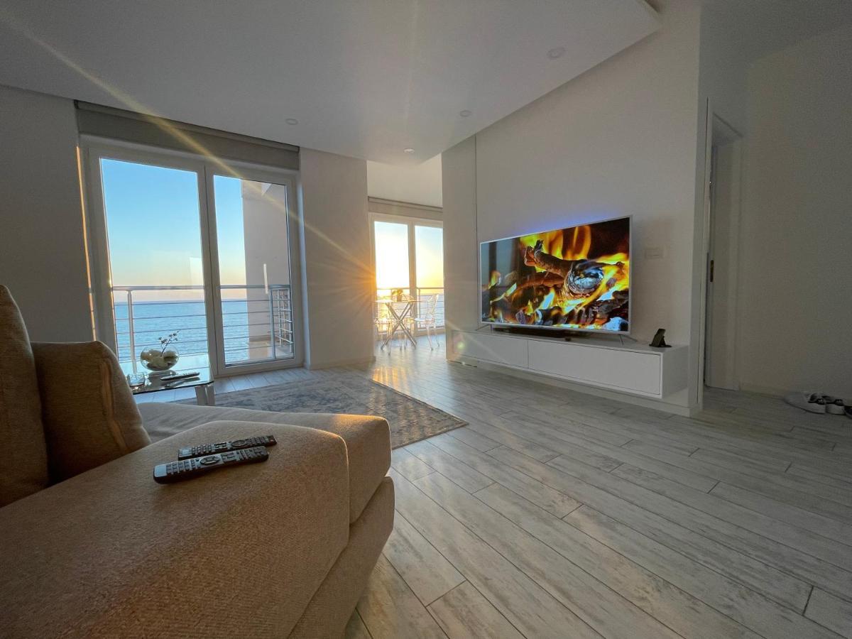 Durres Currila Modern Luxury Stunning Beach Views ภายนอก รูปภาพ