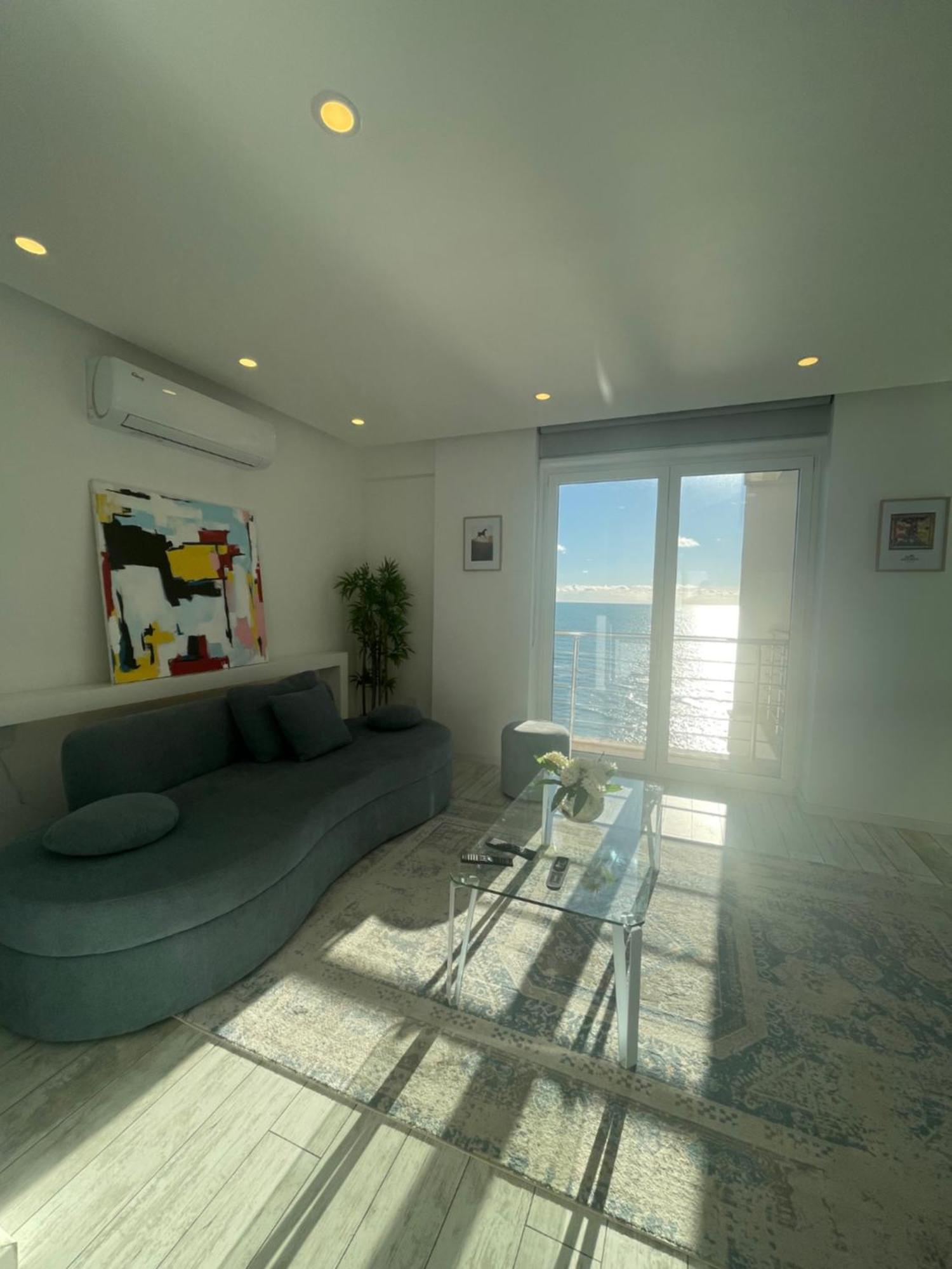 Durres Currila Modern Luxury Stunning Beach Views ภายนอก รูปภาพ